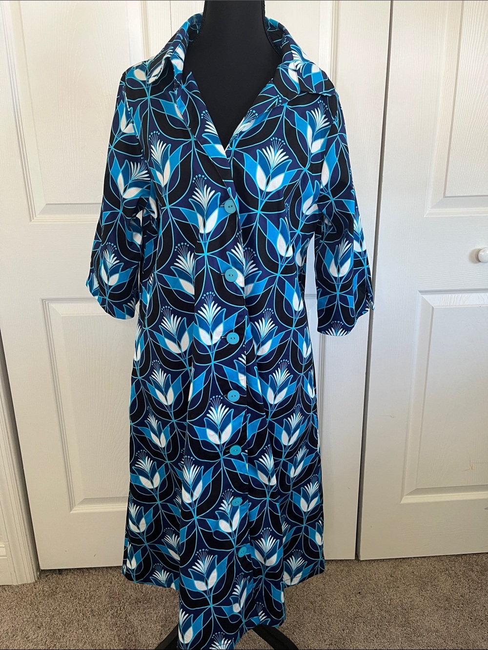 Lesley Evers Floral Blue Geo Tulip Button-Front Midi Shirt Dress Pockets
